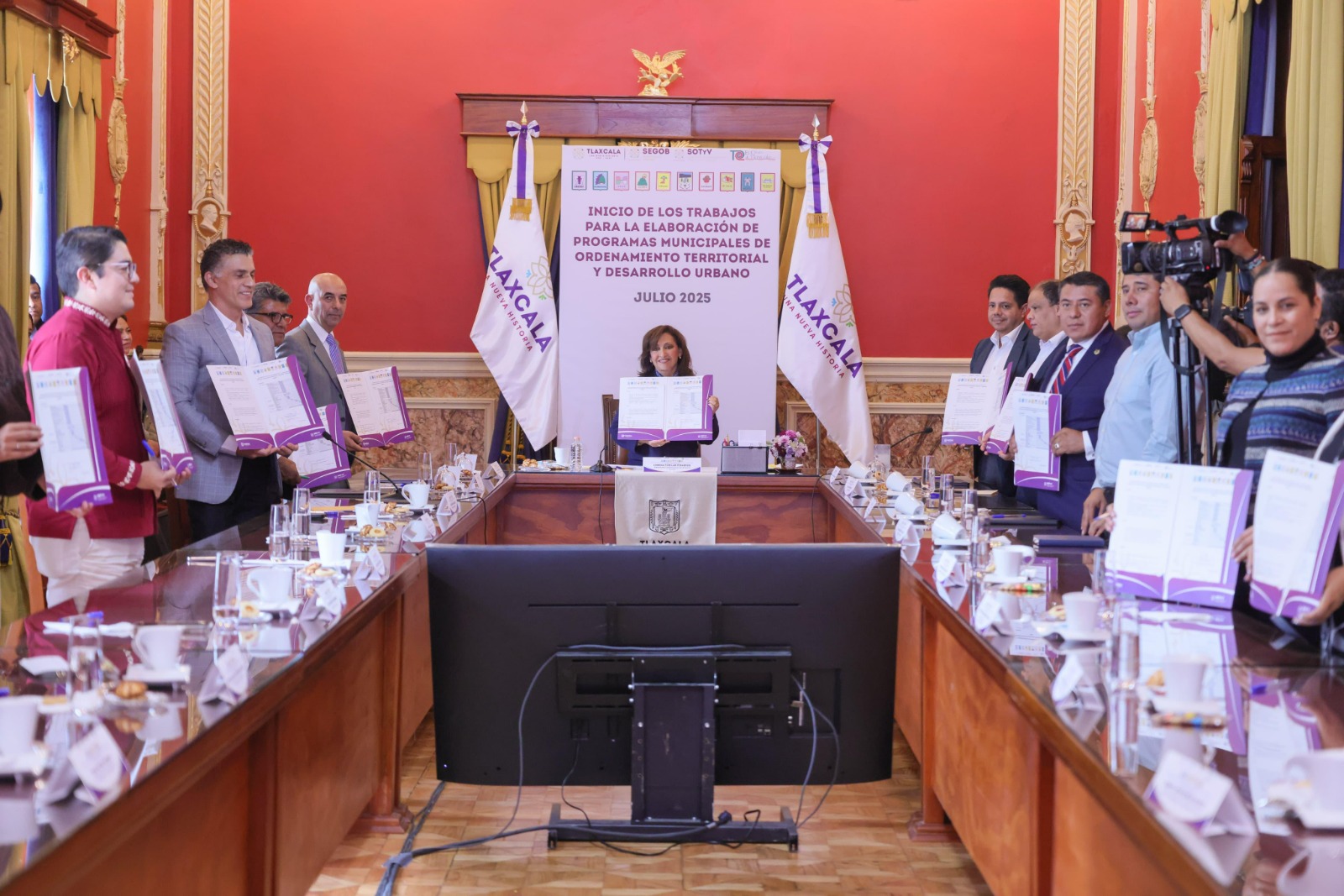 Gobernadora pone en marcha programas municipales de ordenamiento territorial